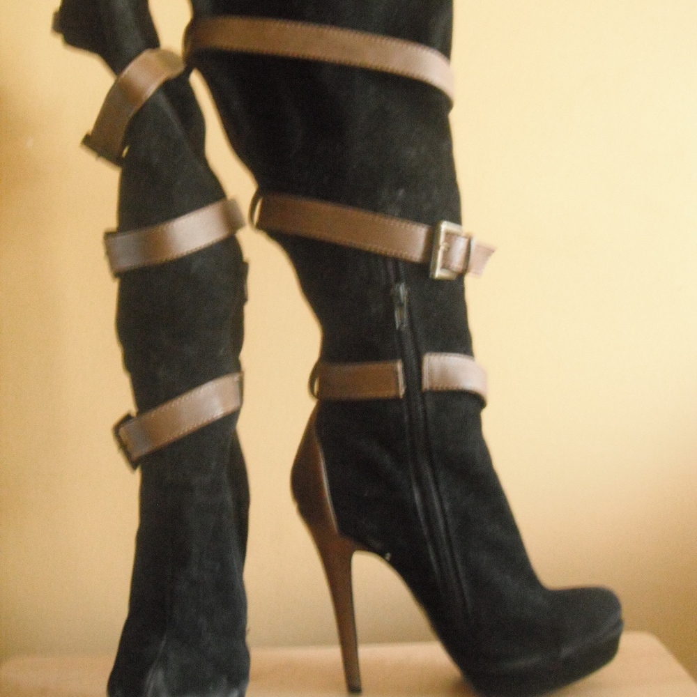 Sassy Buckle Boots